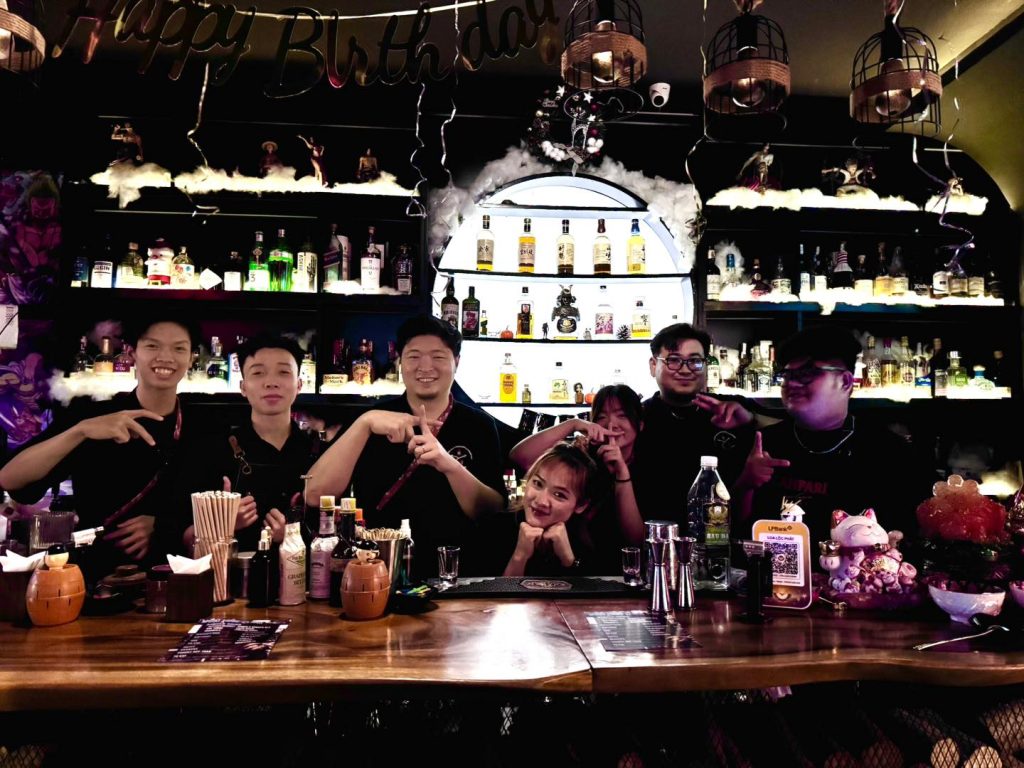 To – Hidden Cocktails Bar Không gian quán